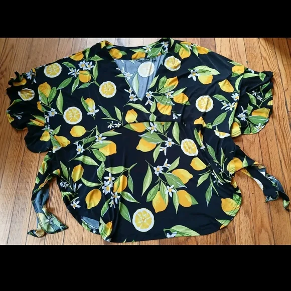 Unique Spectrum Knit Women's Lemon Pattern Stretch Plus Size Blouse. Size 3X - Picture 3 of 8
